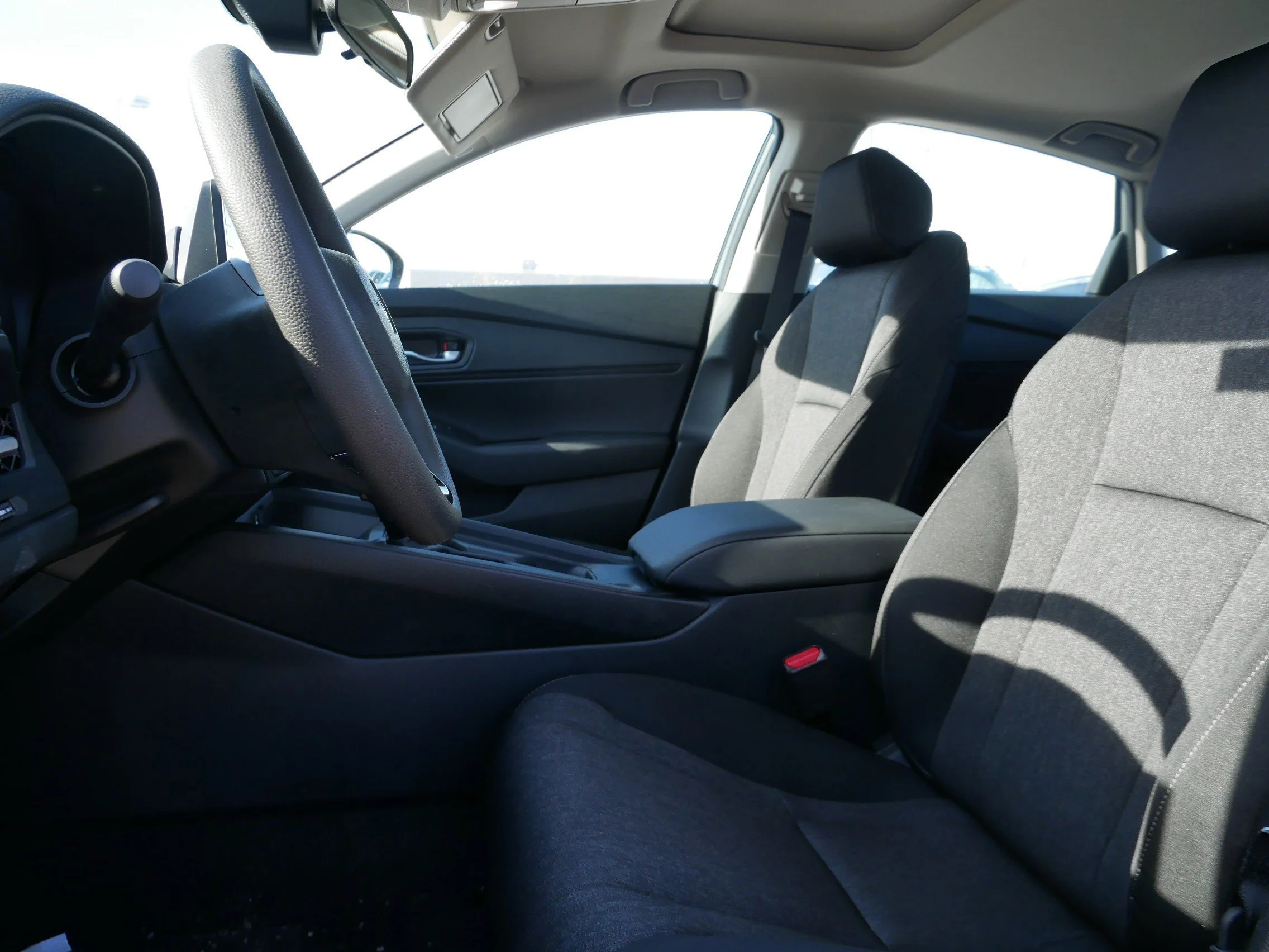 New 2026 Meteorite Gray Metallic Honda SE image 9
