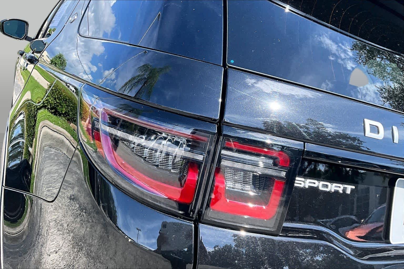 Used 2022  Land Rover S image 29