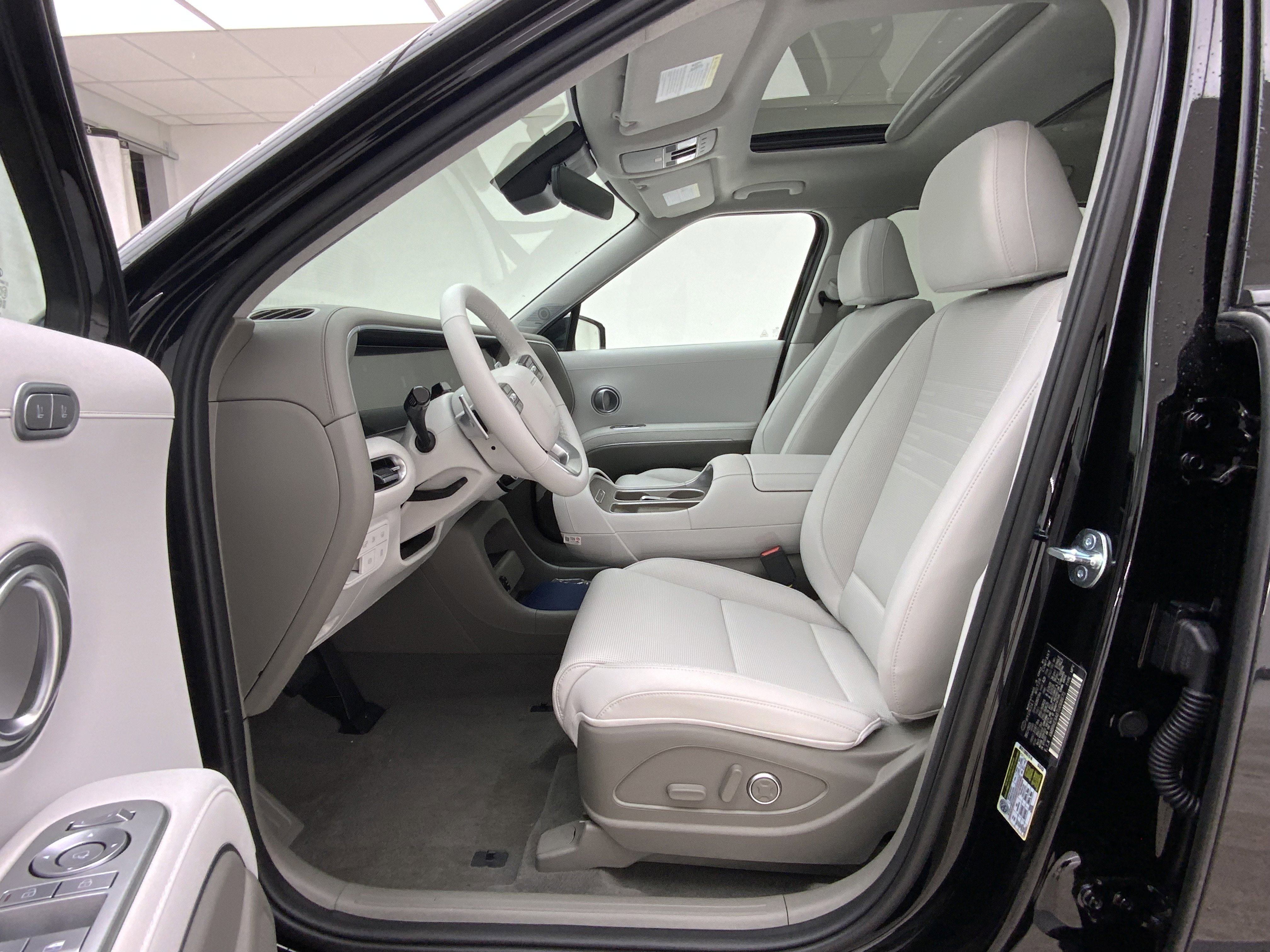 New 2026 Abyss Black Pearl Hyundai Limited image 11