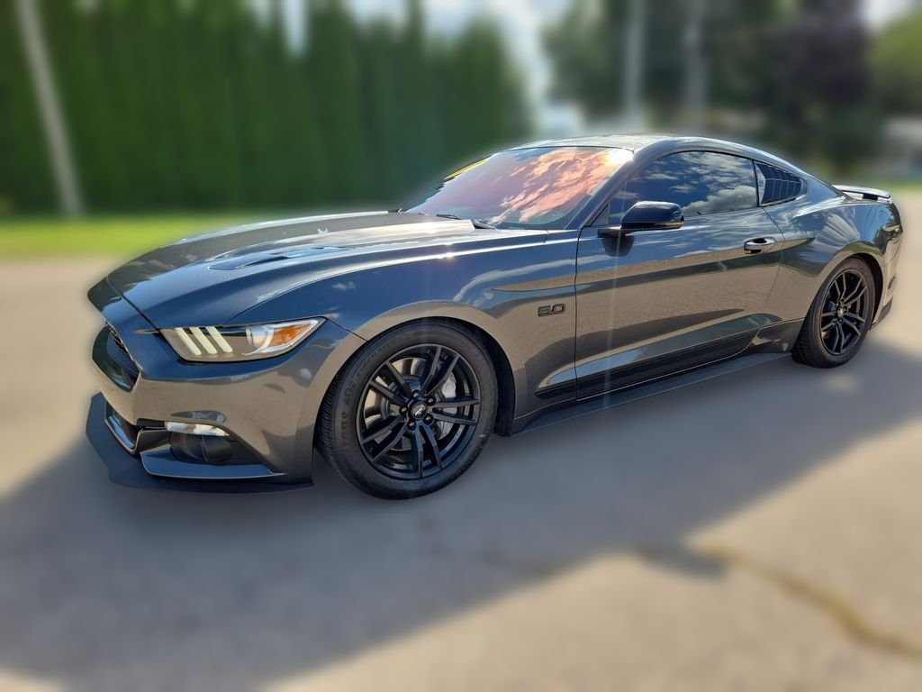 Used 2016 Magnetic Ford GT Premium image 3