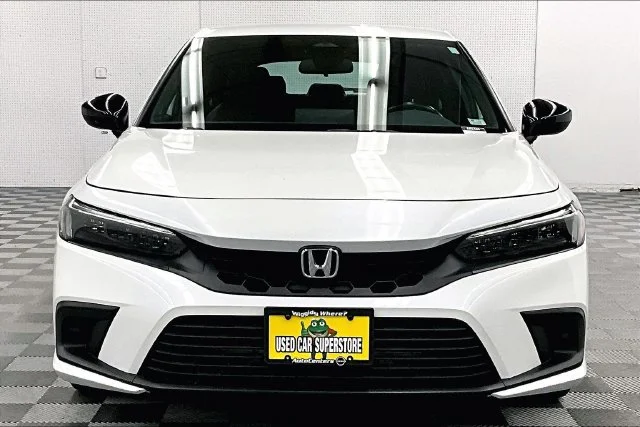Used 2024 Platinum White Pearl Honda Sport image 4