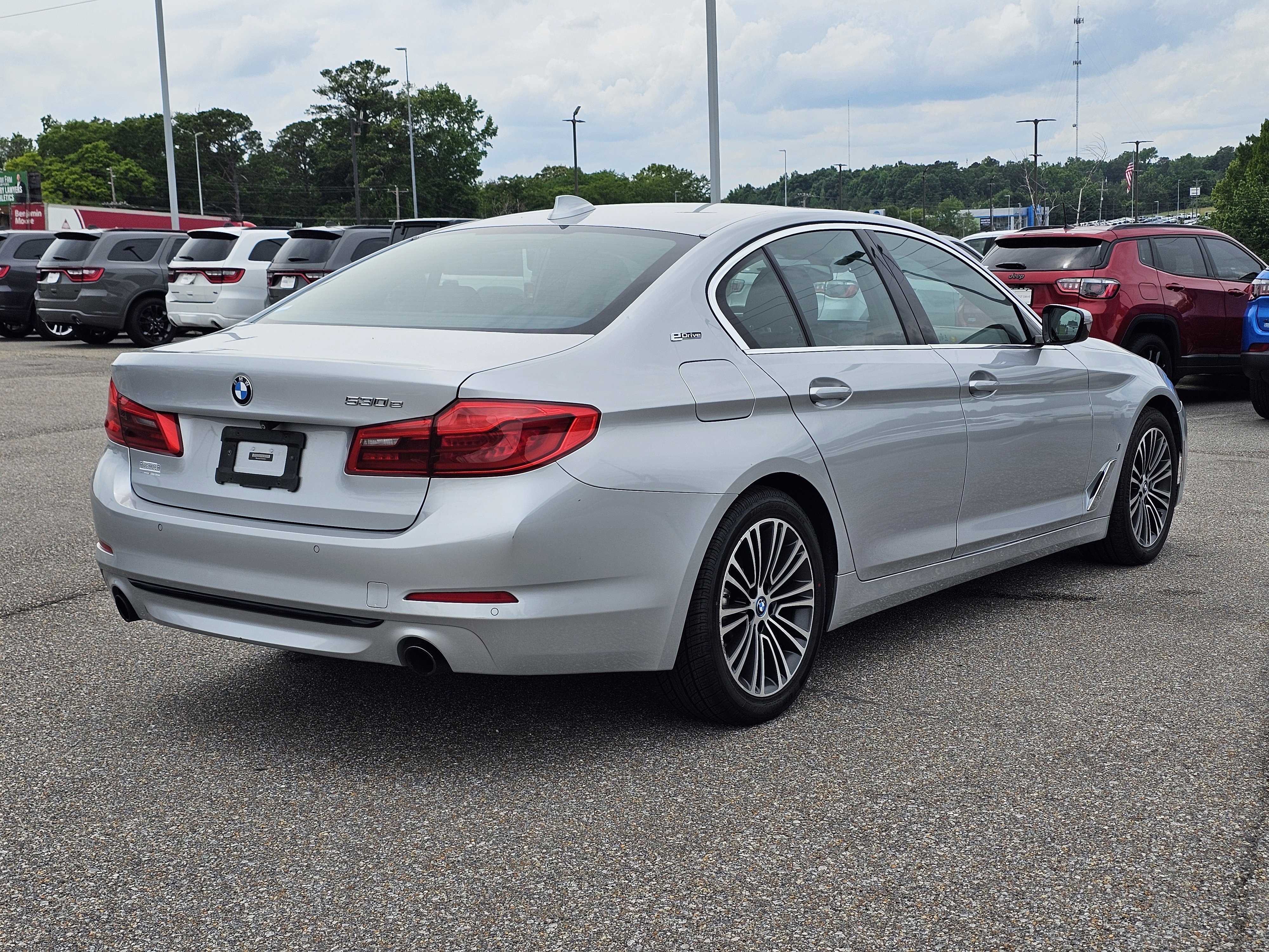 2019 BMW 5 Series 530e - Photo 8