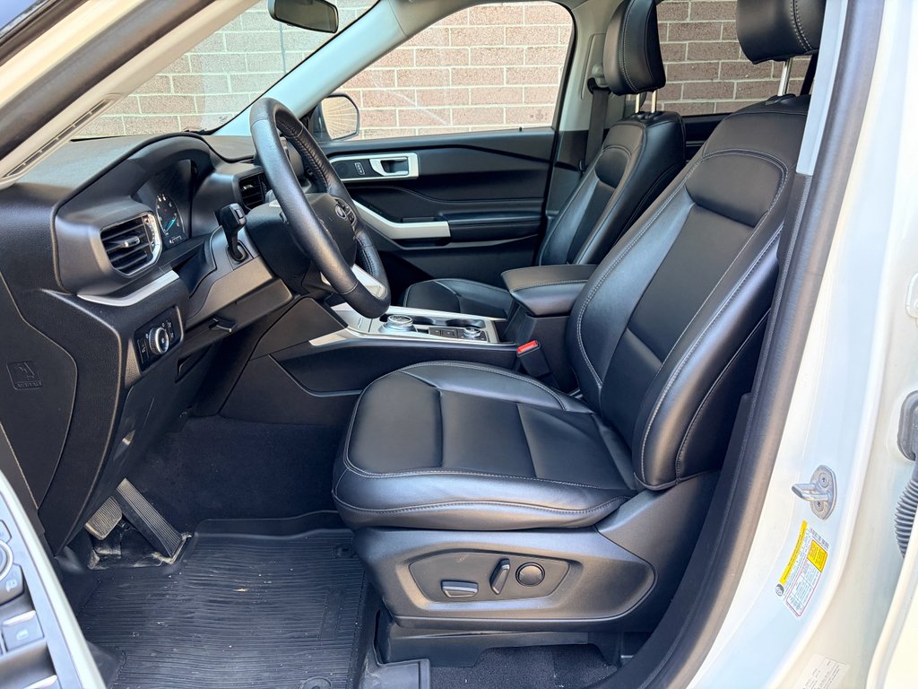 Used 2023 White Ford XLT image 11