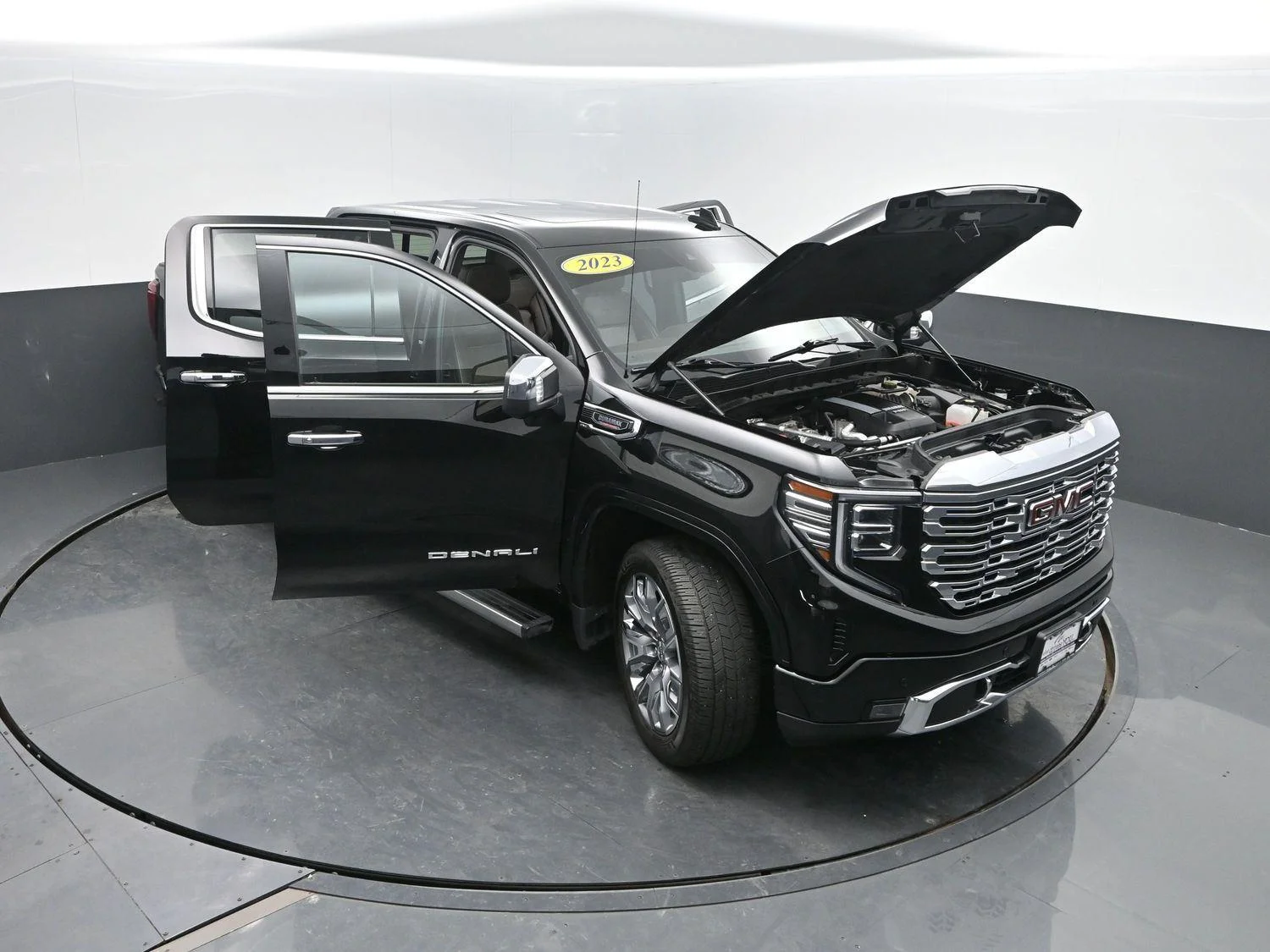 Used 2023 Onyx Black GMC Denali image 51