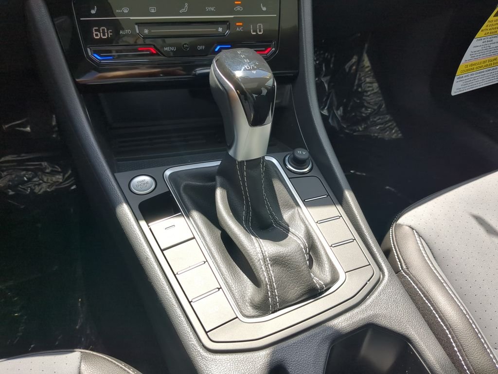 New 2026 Black Volkswagen 1.5T SE image 23