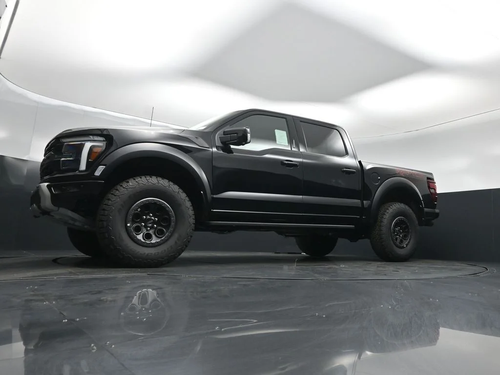 New 2026 Agate Black Metallic Ford Raptor image 44