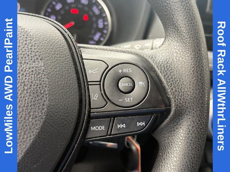 Used 2019 Pearl Toyota LE image 15