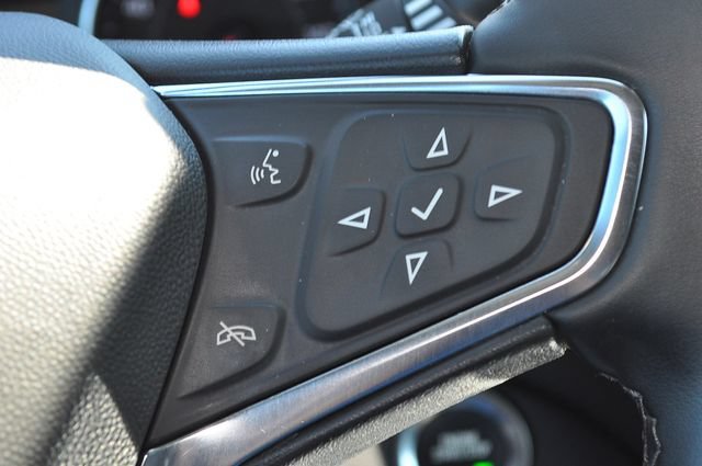Used 2024 Lakeshore Blue Metallic Chevrolet LT image 31