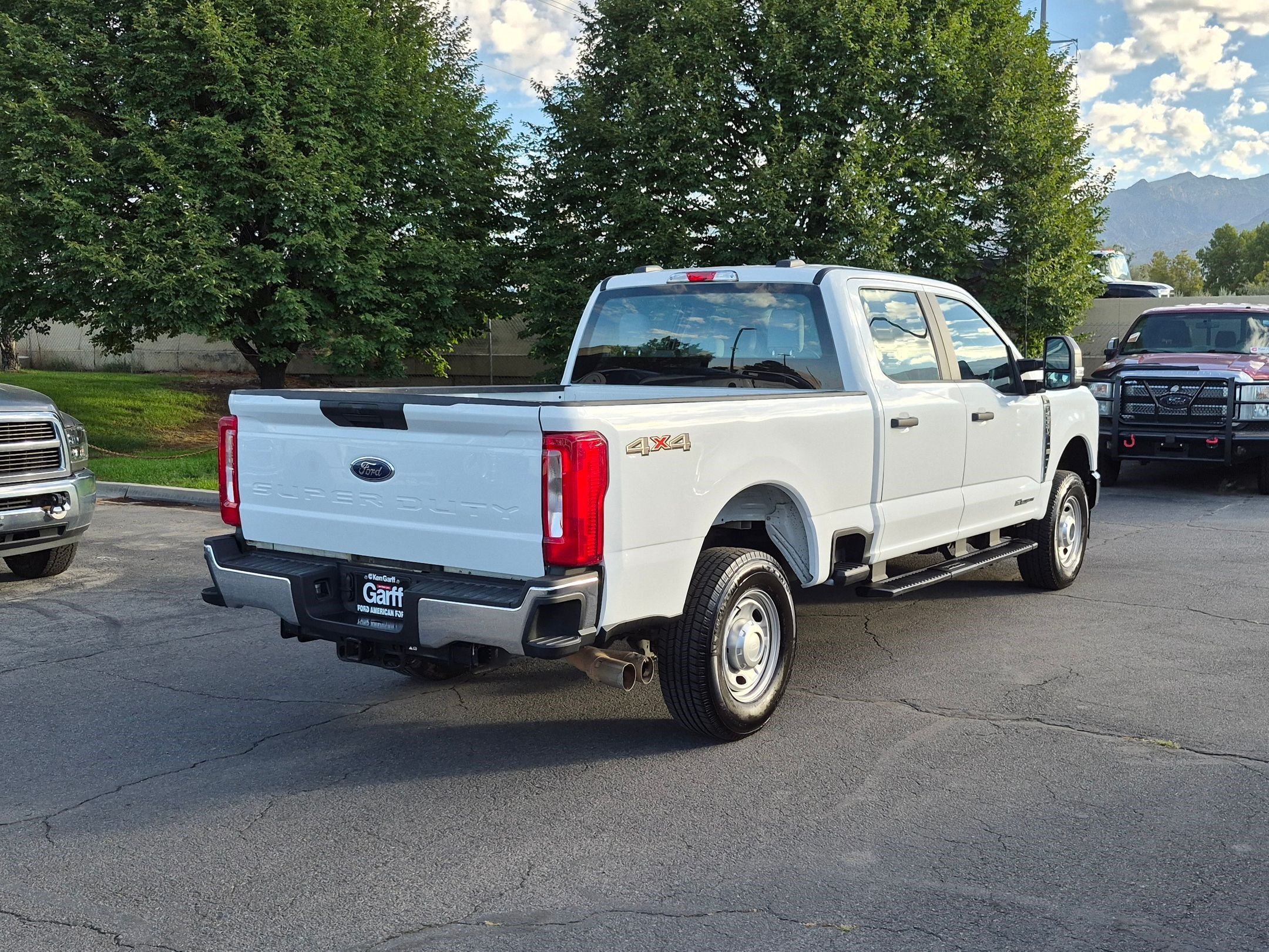 Used 2026 Oxford White Ford XL image 3
