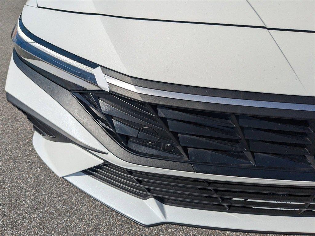 New 2026 White Hyundai SEL Sport image 8
