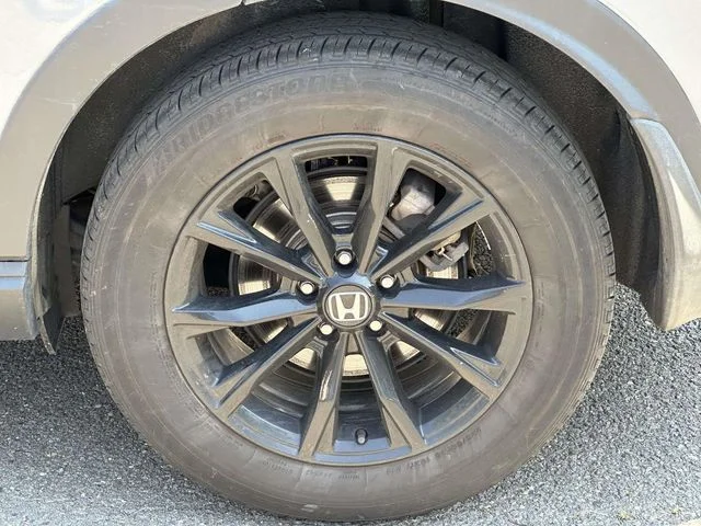 Used 2025 Gray Honda Sport-L image 12