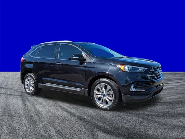 Certified Used 2022 Agate Black Metallic Ford Titanium image 2