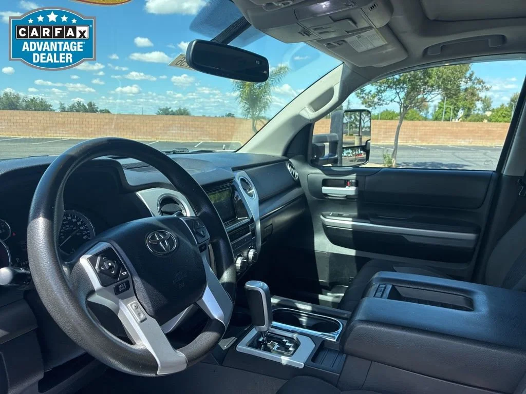 Used 2017 Silver Sky Meta Toyota SR5 image 14