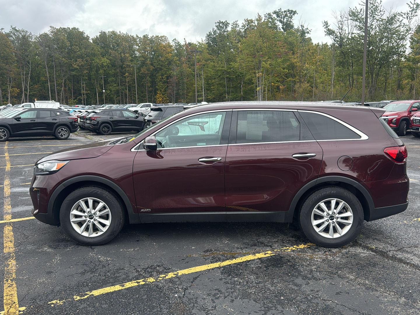Used 2019 Sangria Kia LX image 5