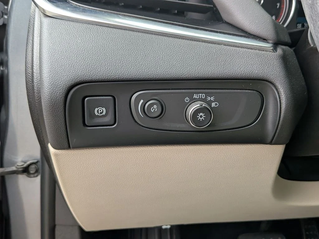 Used 2018 Gray Buick Essence image 14