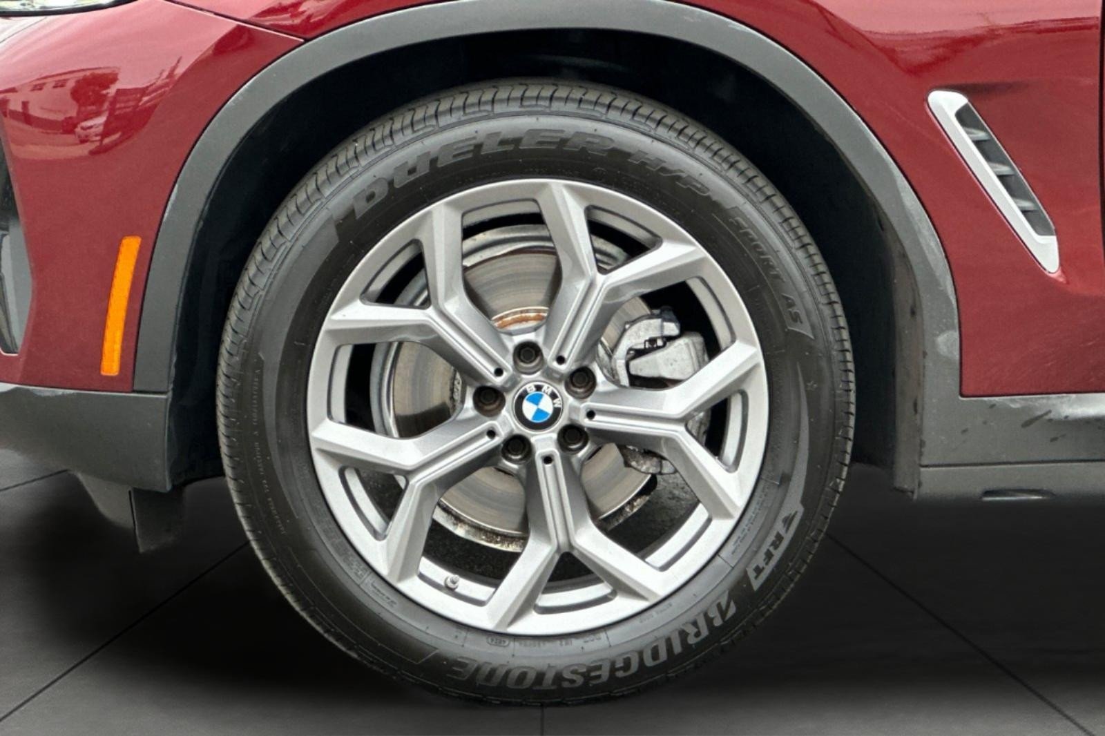 Used 2023 Aventurin Red Metallic BMW sDrive30i image 26