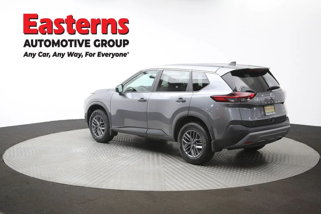 Used 2023 Gray Nissan S image 63