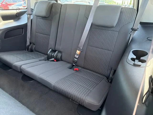 Used 2015 Silver GMC SLE image 21