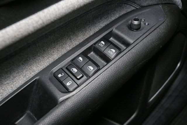 Used 2024 Red Jeep Latitude image 33