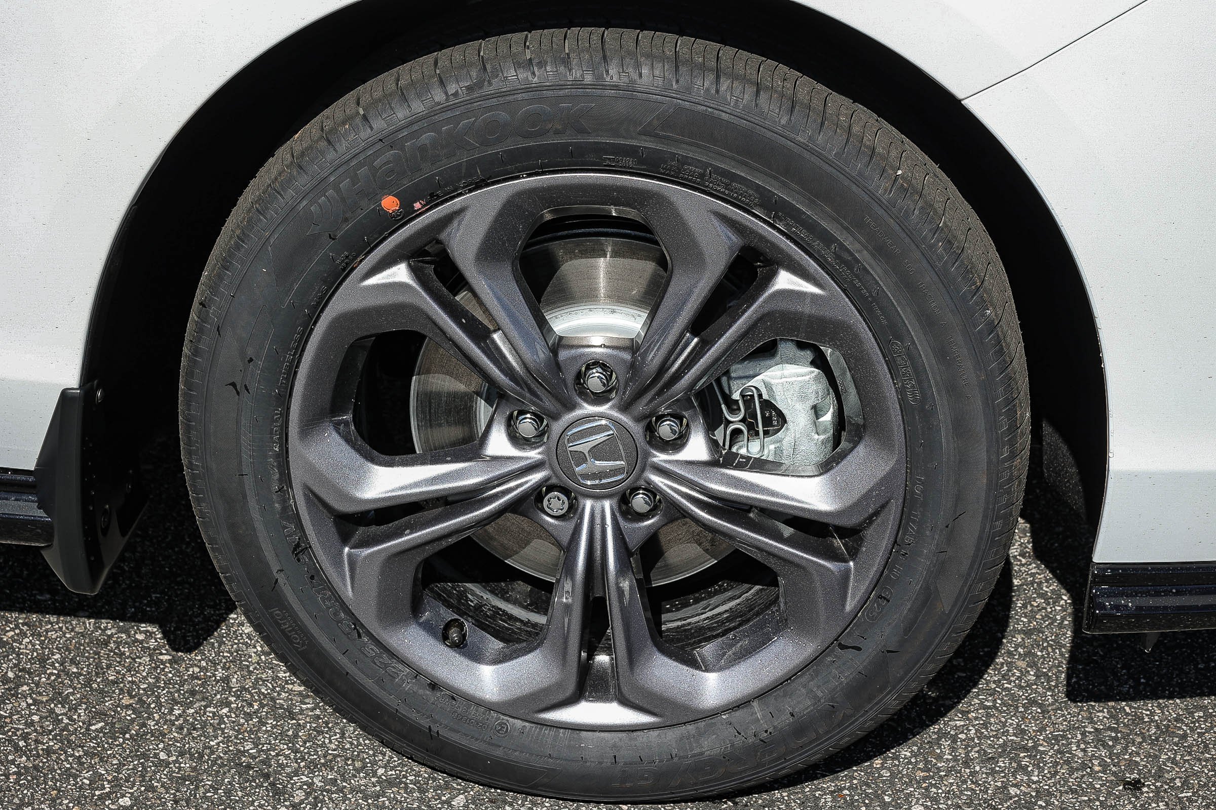 New 2026 Platinum White Pearl Honda EX-L Sedan image 11