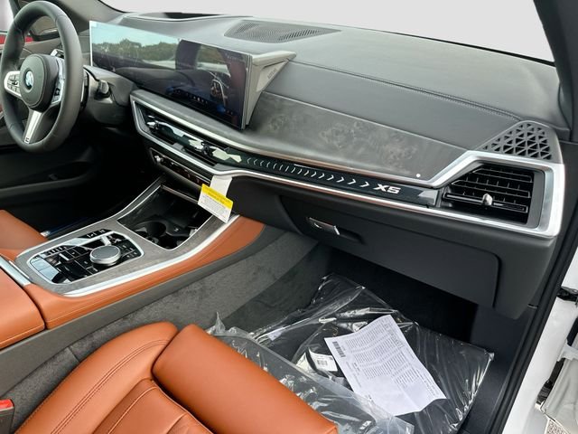 New 2026 White BMW sDrive40i image 23