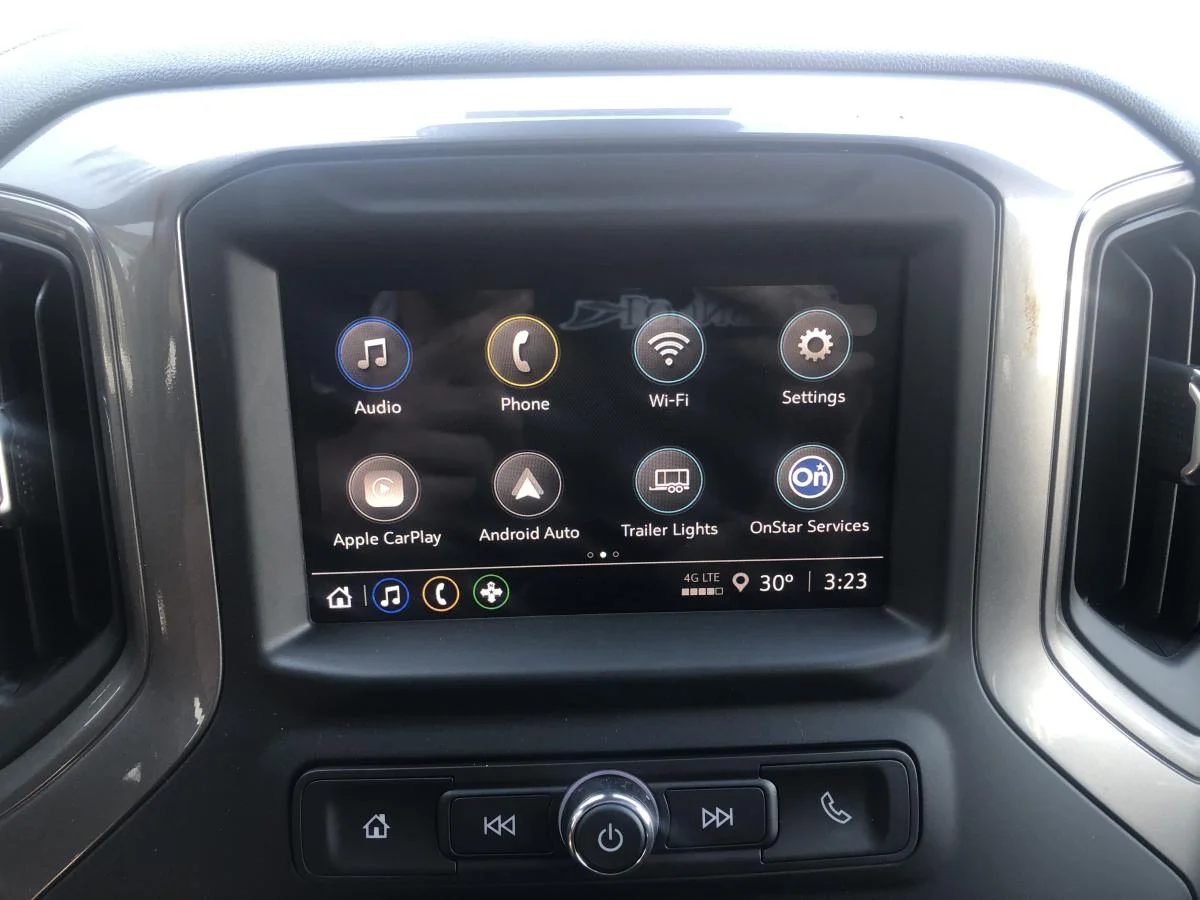 New 2026 White Chevrolet 4wd Crew Cab 147 image 15