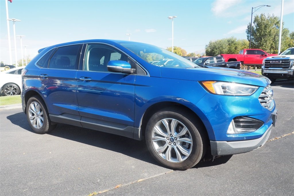 2022 Ford Edge Titanium photo 3