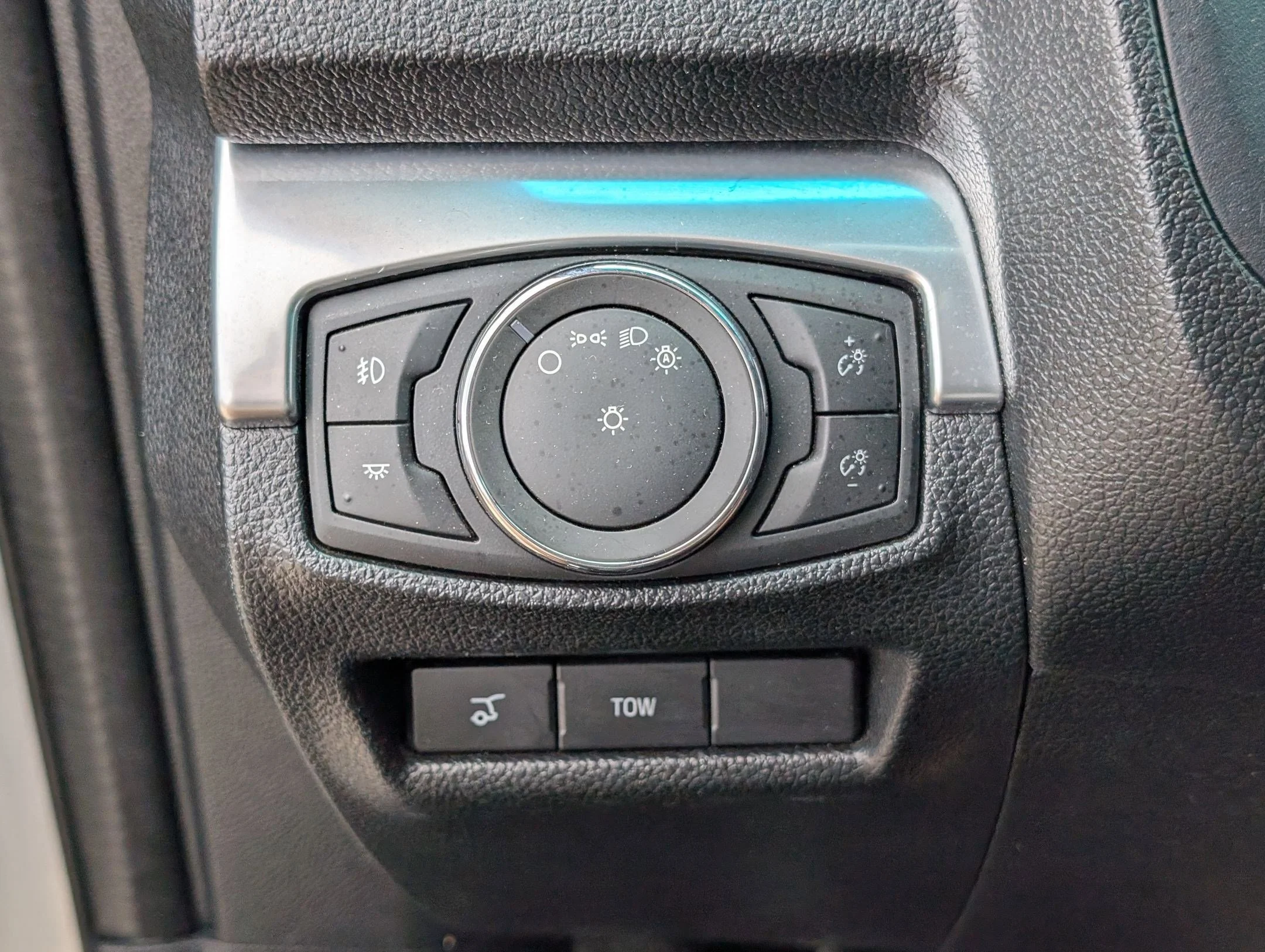 Used 2016 Ingot Silver Metallic Ford Sport image 24
