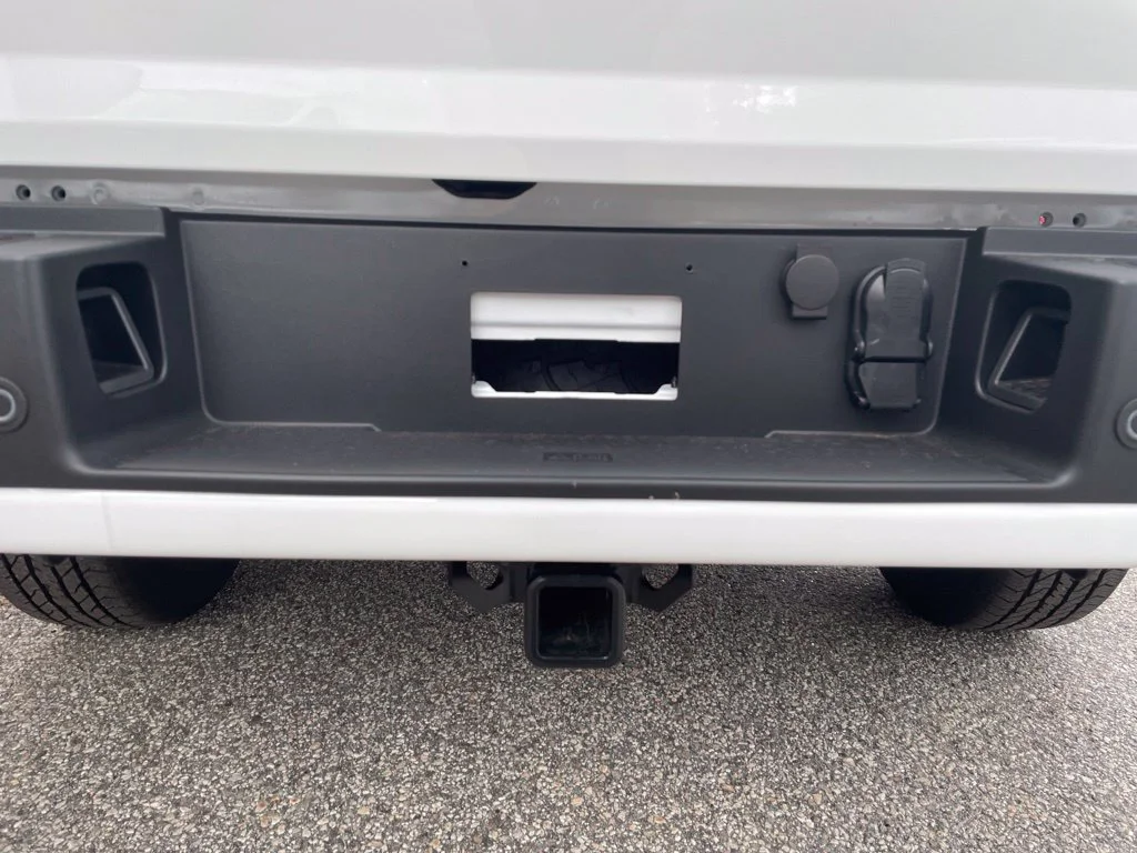 New 2026 OXFORD WHITE Ford STX image 9