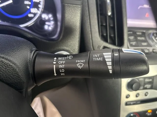 Used 2013 Lapis Blue INFINITI x image 10