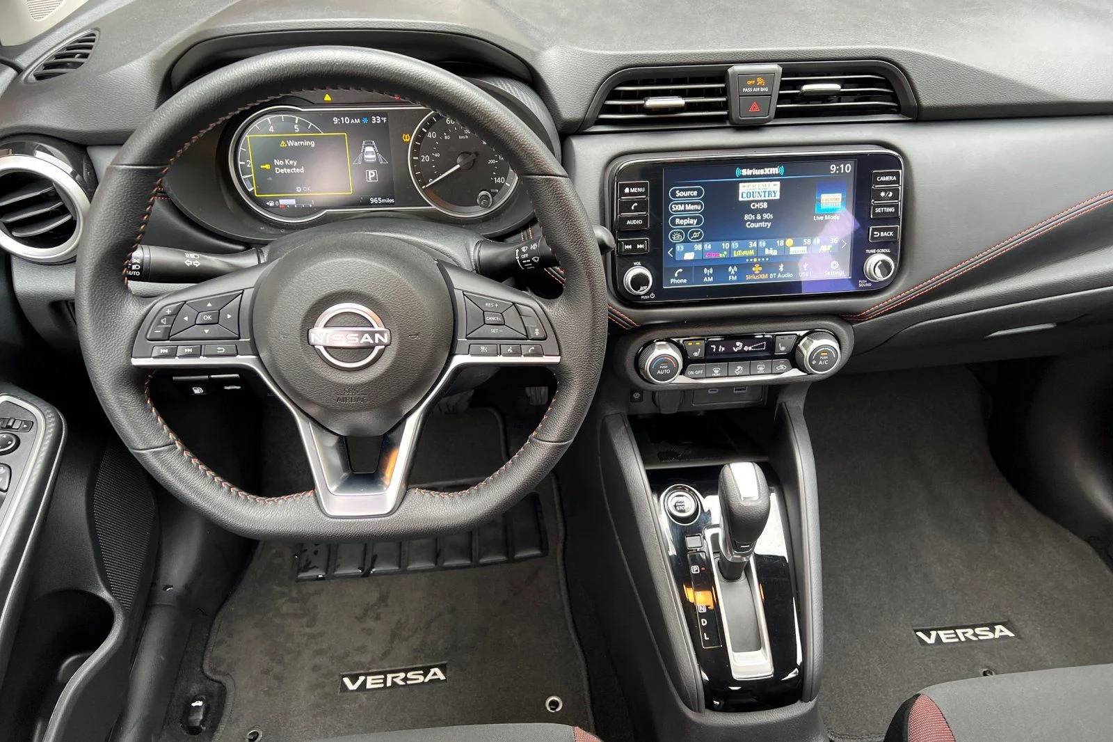 2025 Nissan Versa Sedan SR - Photo 19