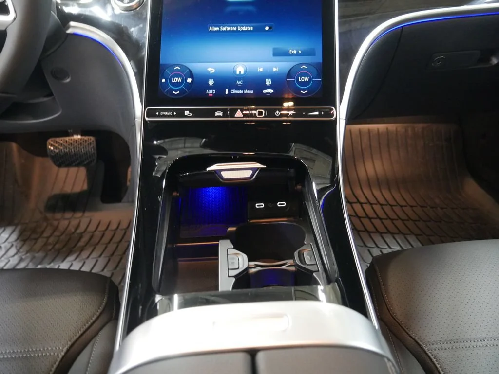 New 2026 Graphite Grey Metallic Mercedes-Benz C 300 image 36