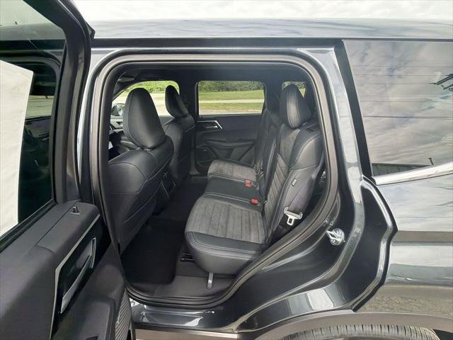 New 2026 Graphite Gray Mitsubishi LE 1.5T S-AWC image 22