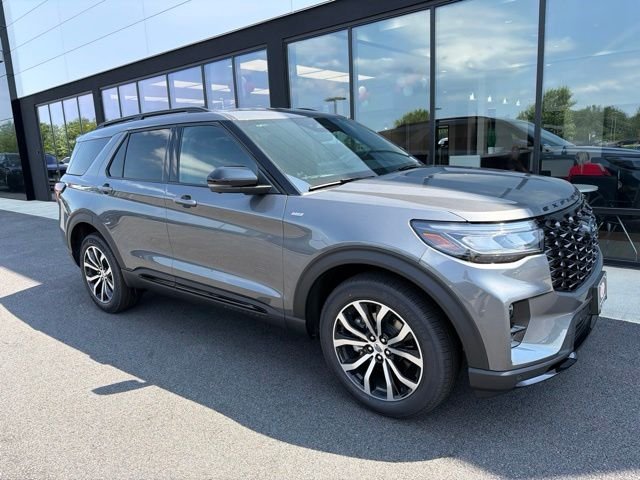 New 2026 Carbonized Gray Metallic Ford ST-Line image 1