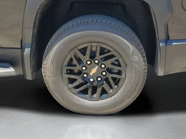 New 2026 Black Chevrolet LT - Extended Range image 27