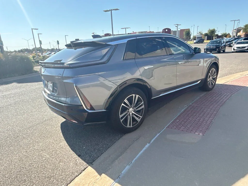 Used 2023 Gray Cadillac Luxury image 4