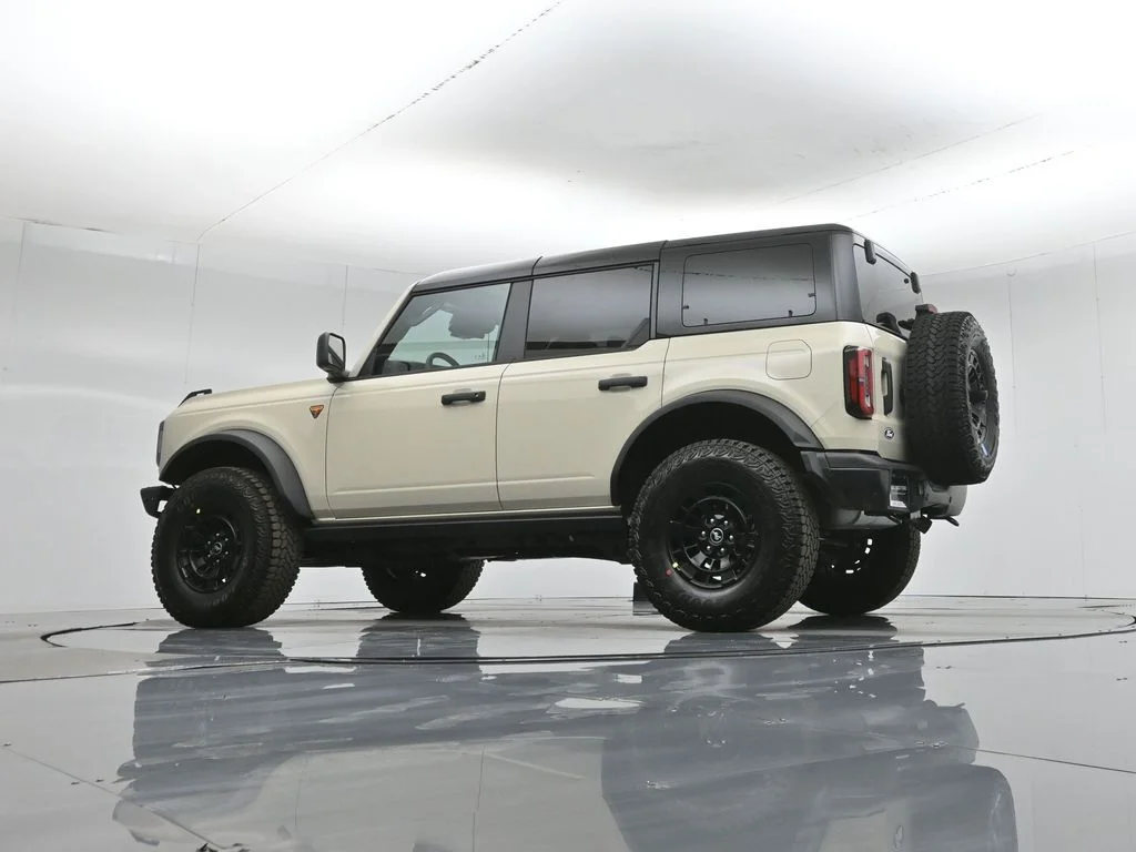 New 2026 Desert Sand Ford Badlands image 49