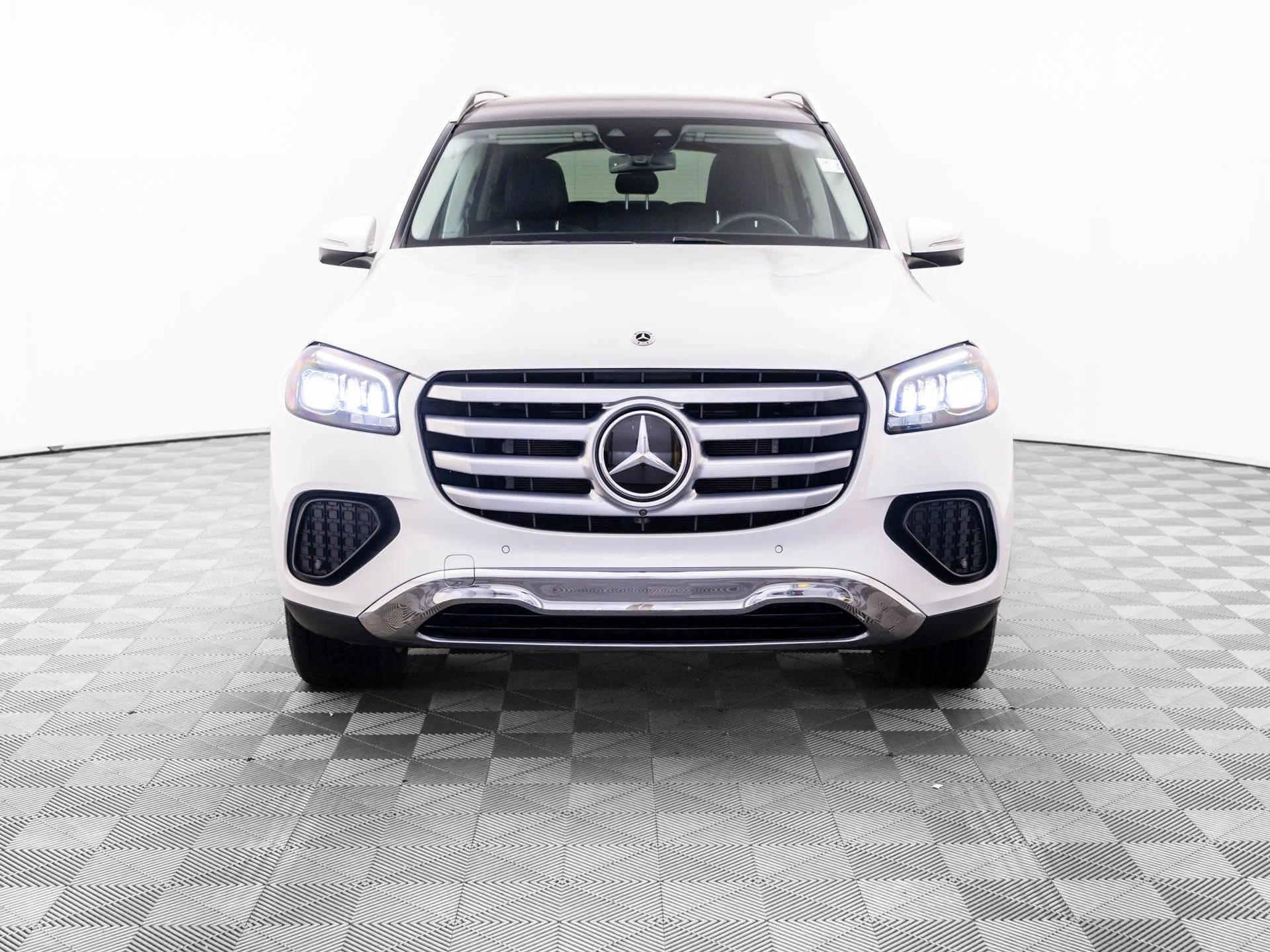Used 2024 White Mercedes-Benz GLS 450 image 8