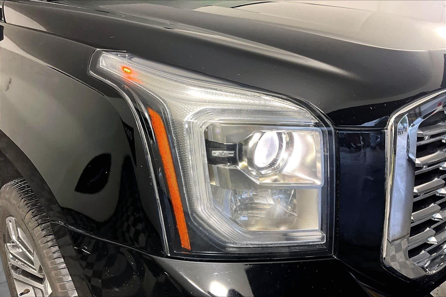 Used 2019 ONYX BLACK GMC Denali image 27