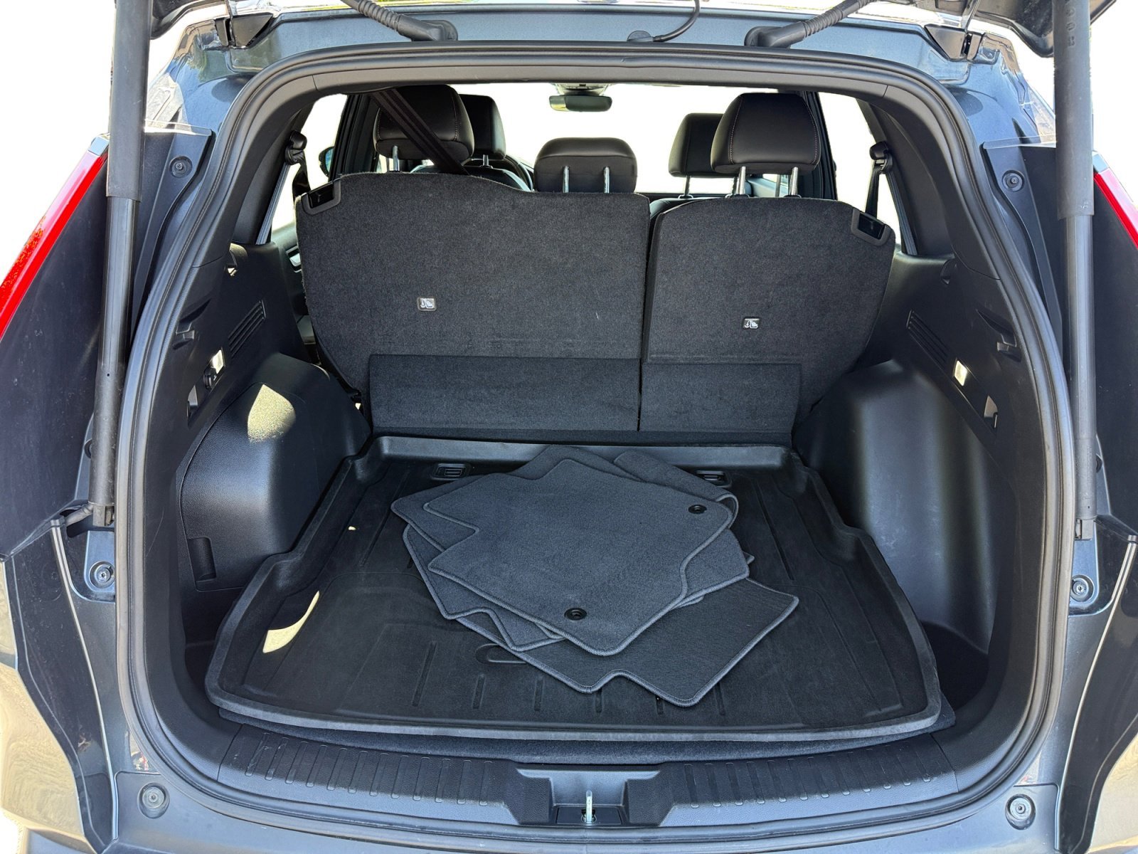 Used 2025 Urban Gray Pearl Honda Sport-L image 17