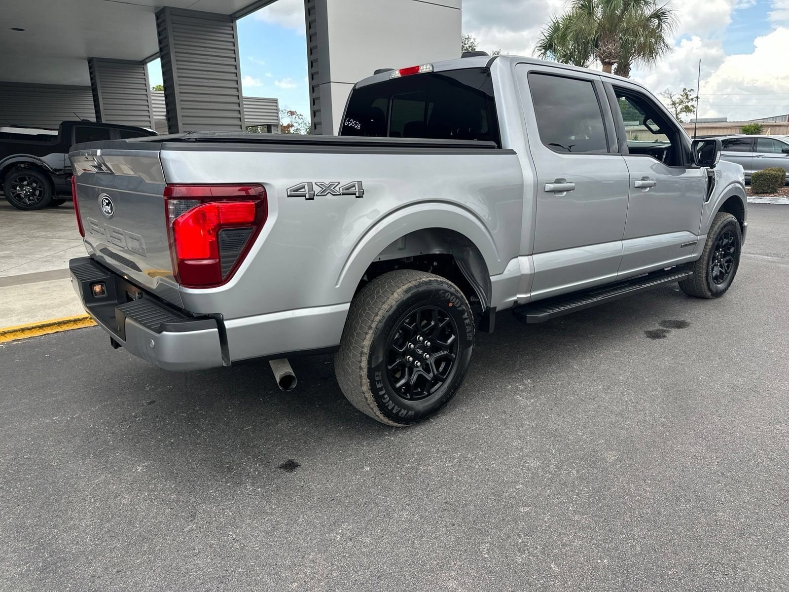 Used 2024 Silver Metallic Ford XLT image 4