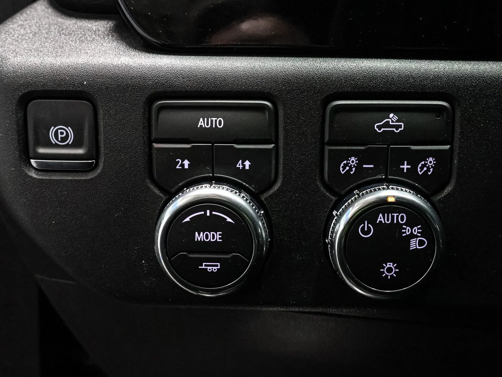 New 2026 Onyx Black GMC SLE image 29