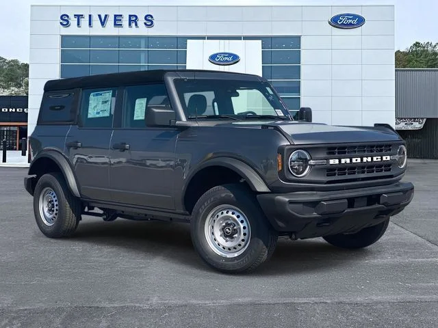 2025 Ford Bronco Base 4x4's photo