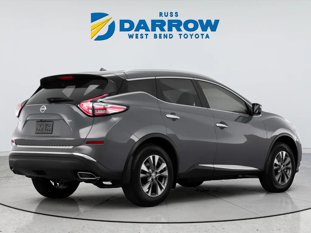 Used 2015 Gray Nissan SL image 3