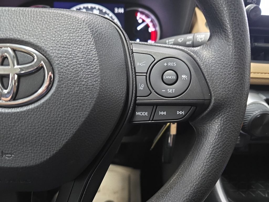 Used 2024 Pearl Toyota LE image 20