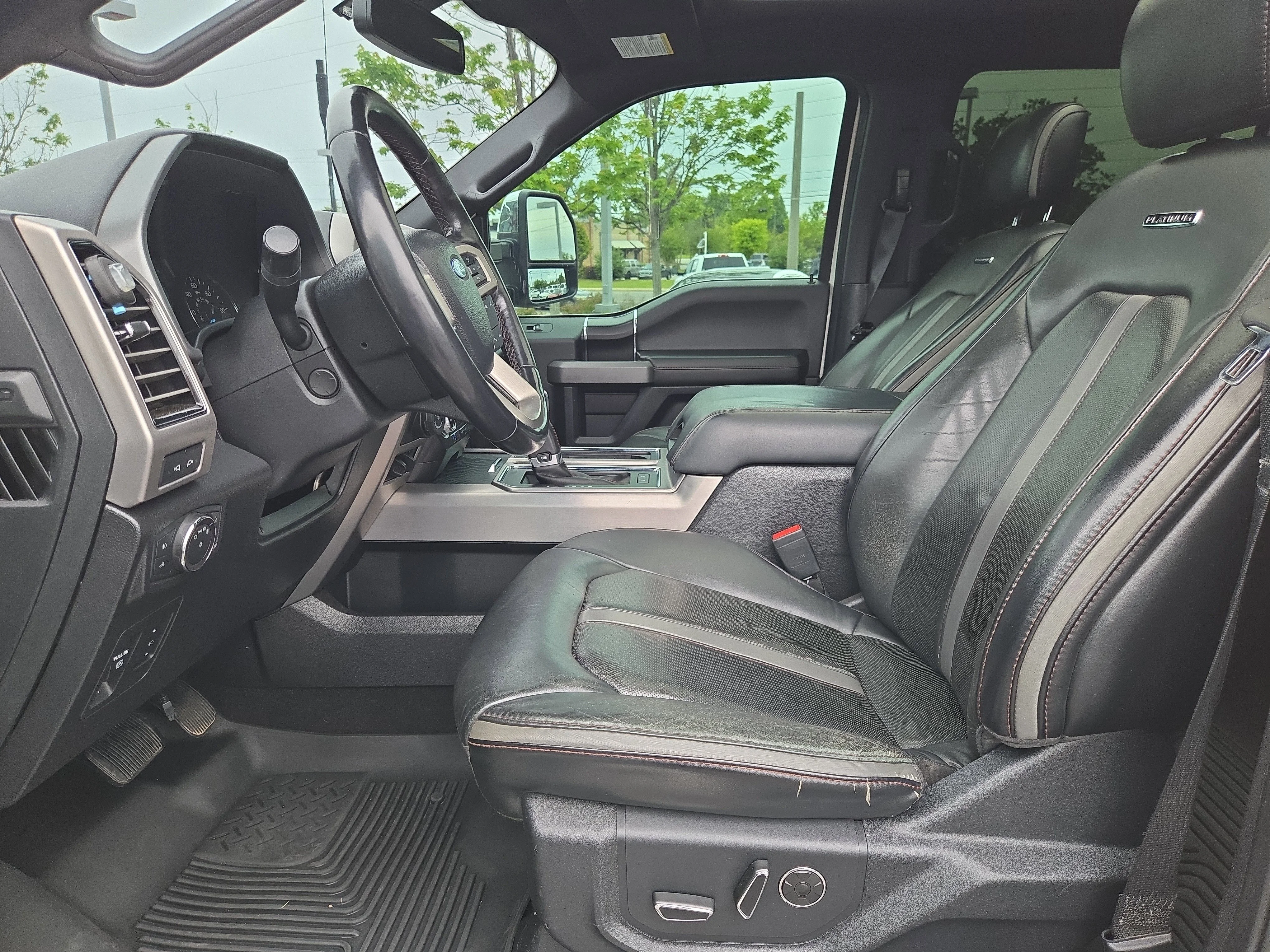 2019 Ford F-150 Platinum - Photo 22
