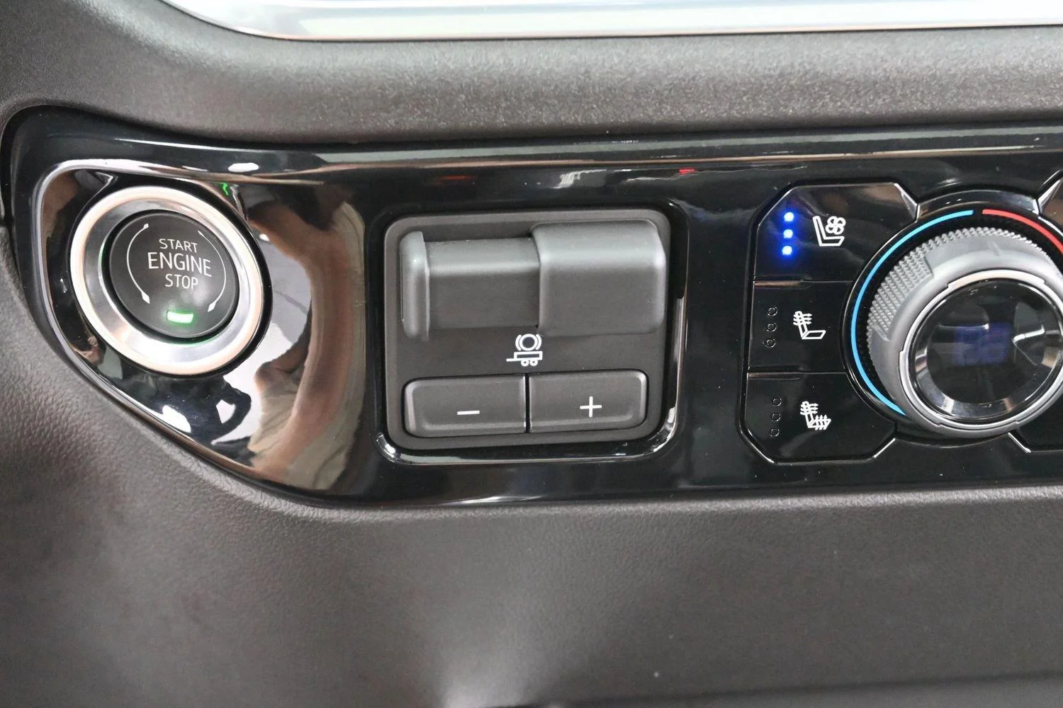 Used 2026 Black Chevrolet High Country image 25