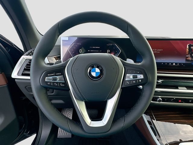 New 2026 Black BMW sDrive40i image 8