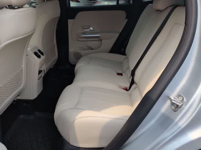 Used 2026 Cirrus Silver Metallic Mercedes-Benz GLA 250 image 20