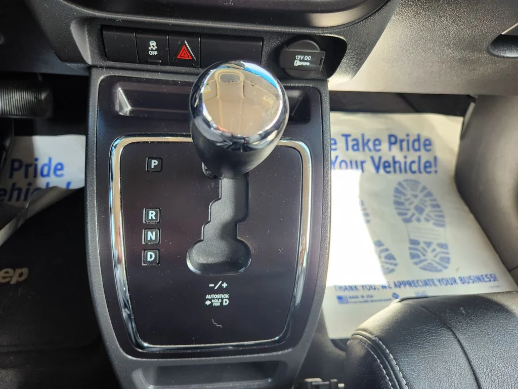 Used 2015 Gray Jeep Sport image 12